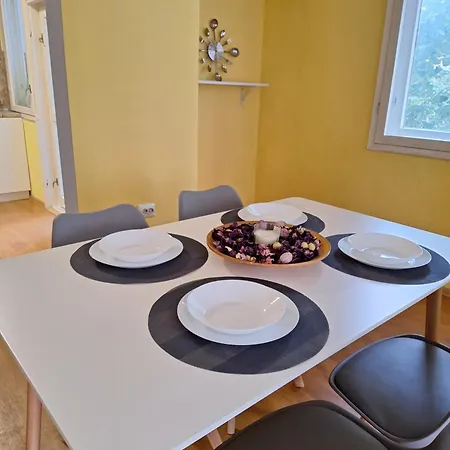 Location Harmony By Hostex Warna